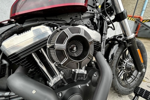 Harley Davidson XL1200X Forty-Eight - 320.000 Kč