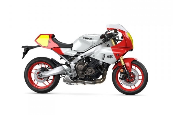 YAMAHA XSR900GP MODEL 2024 - 329 990 Kč